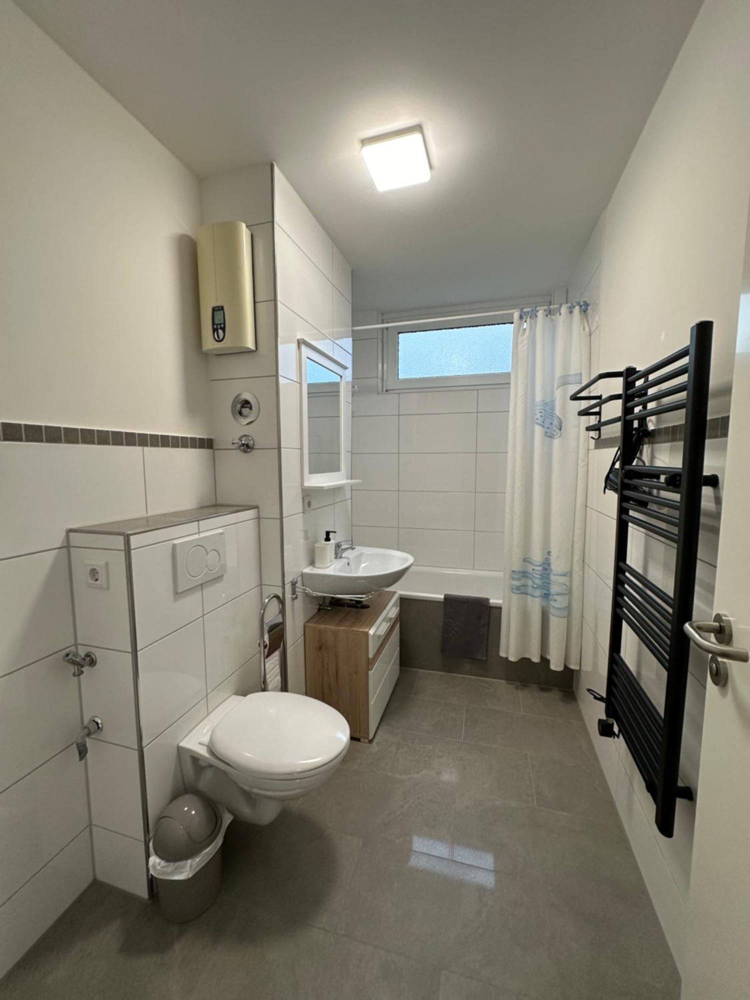 Olis Appartement In Нойс Екстер'єр фото