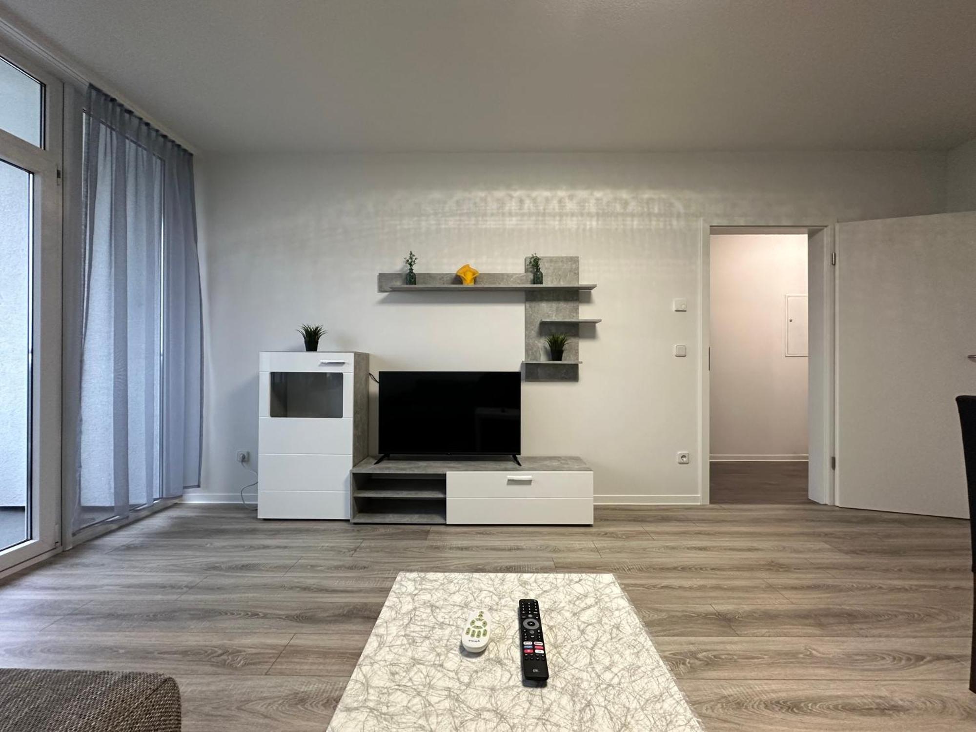 Olis Appartement In Нойс Екстер'єр фото